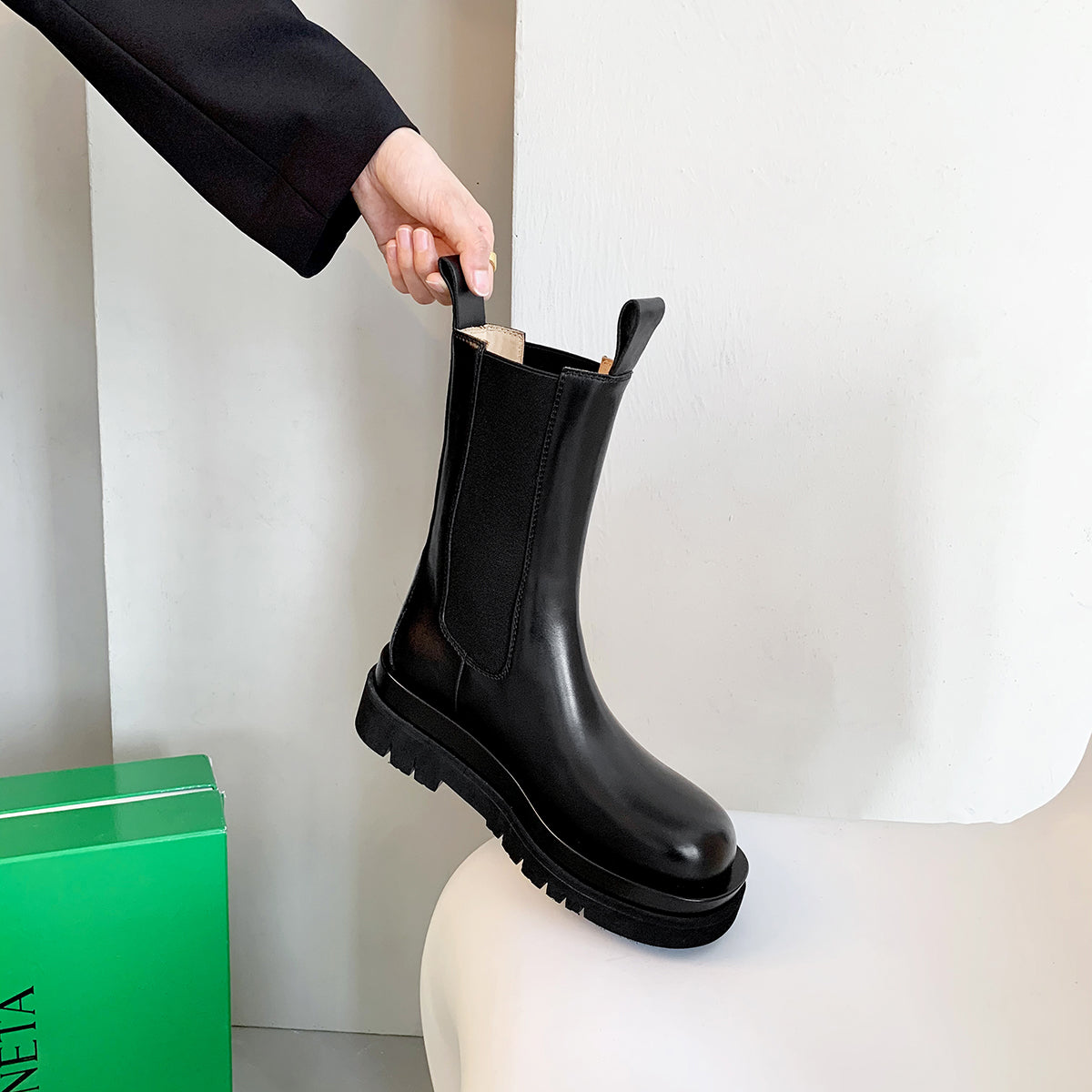 Well Tailored Boots with a Graceful Silhouette