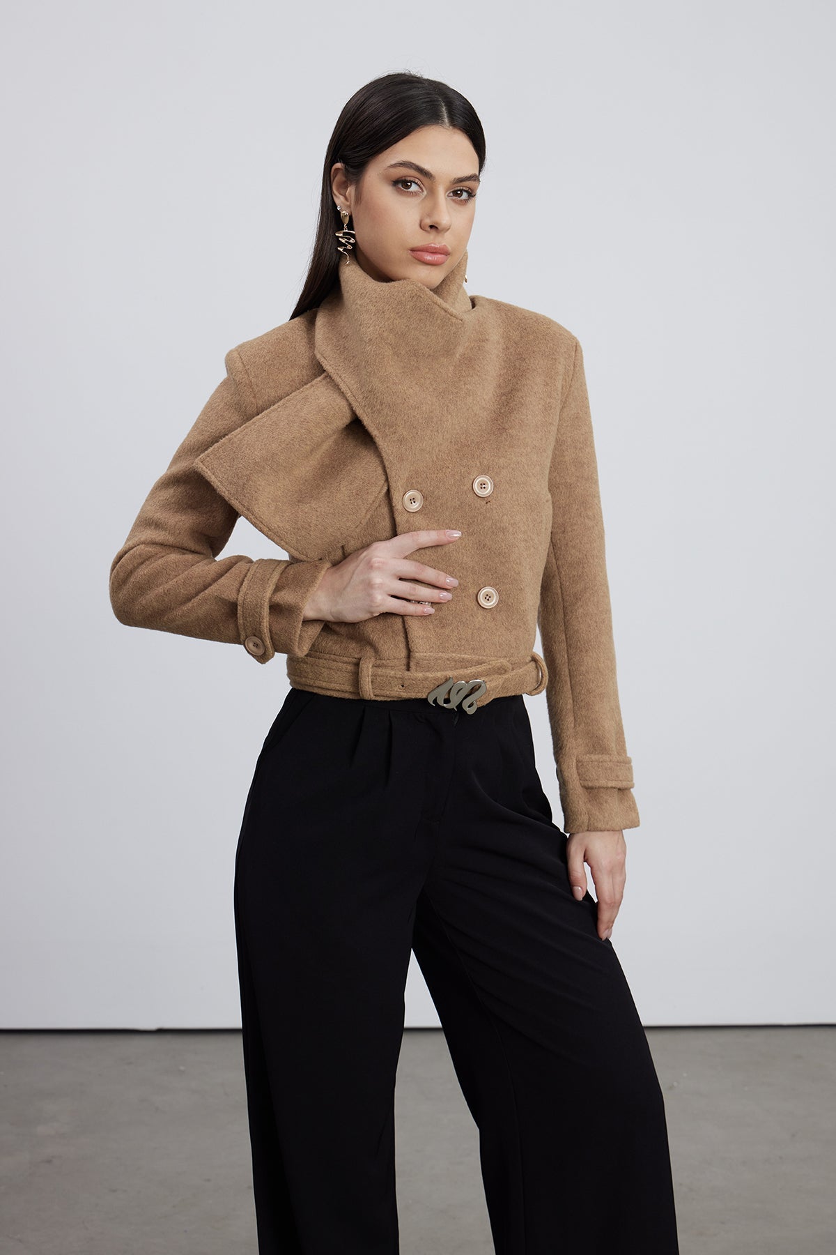 Well Tailored Jacket with a Graceful Silhouette