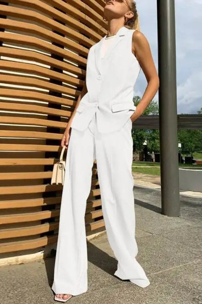 Effortlessly Elegant Garment with a Timeless Design