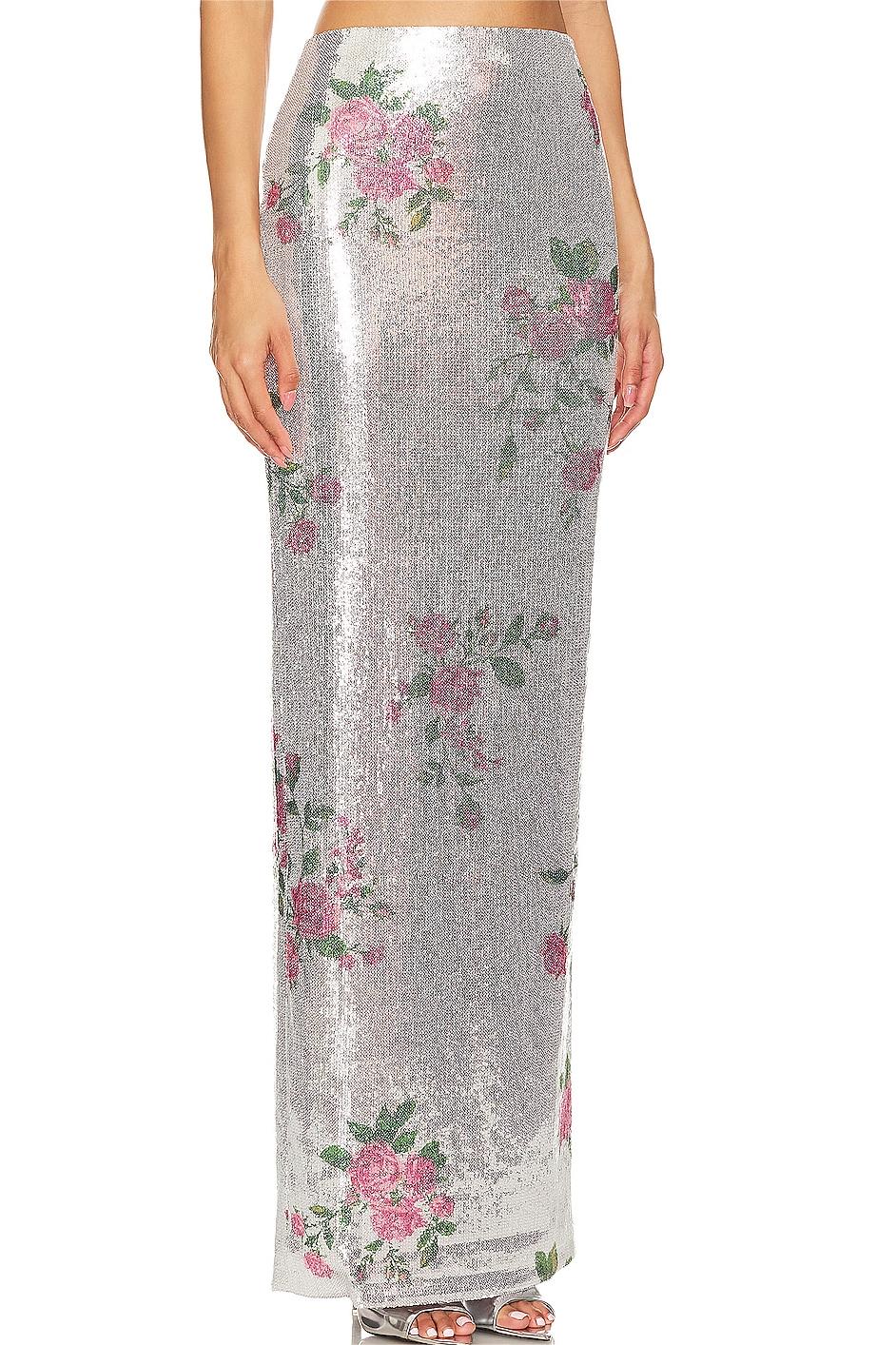 Gracefully Styled Garment for Any Occasion