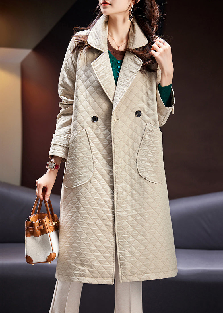 Elegantly Styled Coat for Everyday Wear
