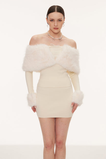 Gracefully Styled Garment for Any Occasion