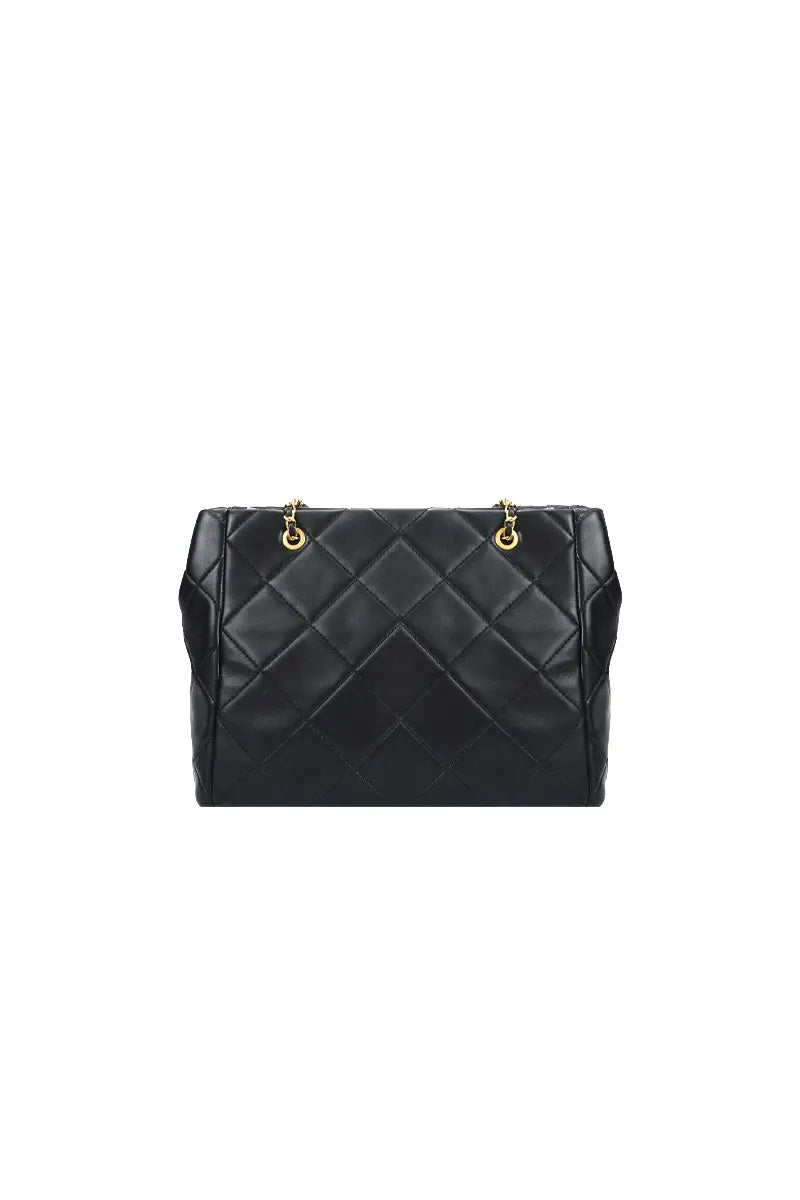 Beautifully Crafted Bag in a Classic Style