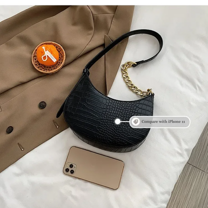 Classic Vintage Bag with a Flattering Fit