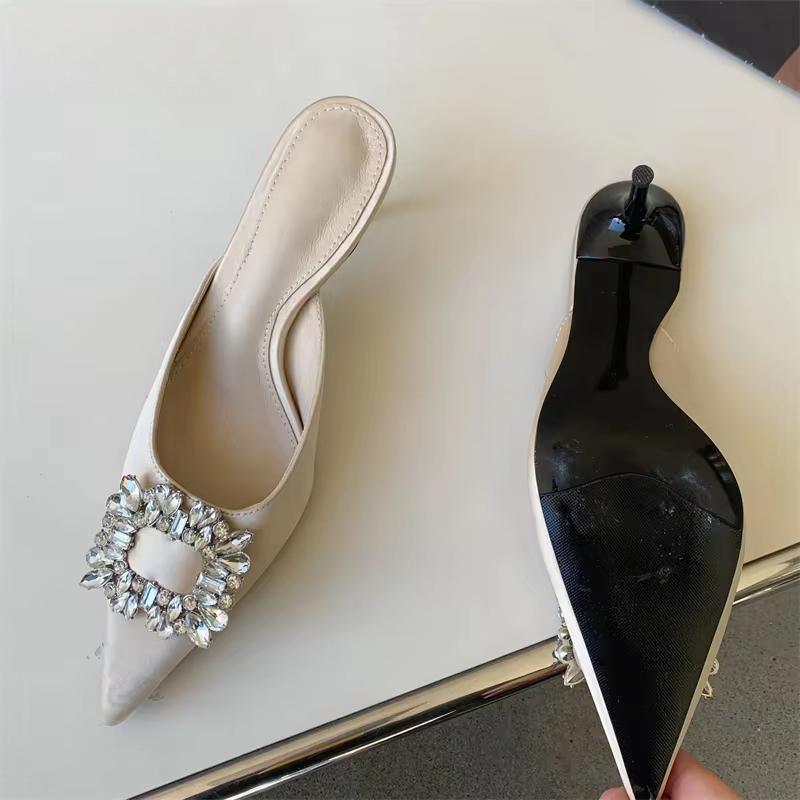 Classic Vintage & Enduringly Stylish Heels