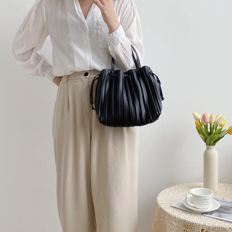 Well Tailored Bag with a Graceful Silhouette
