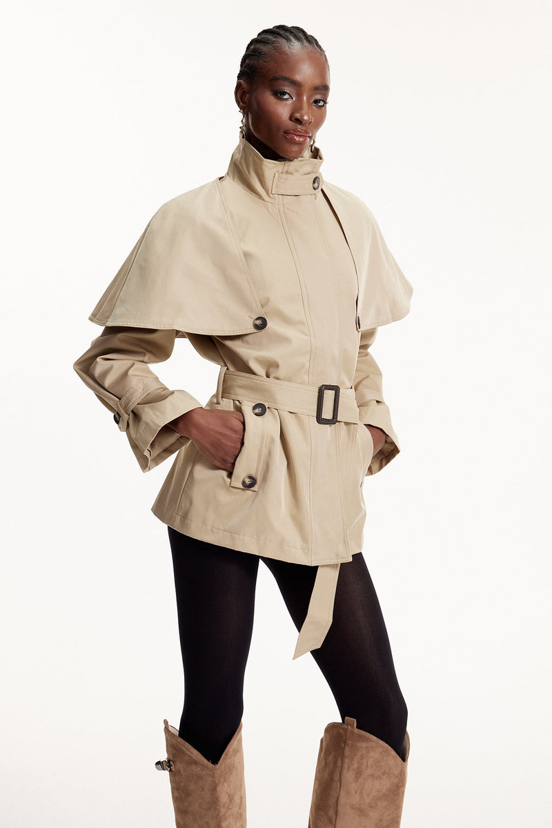 Effortlessly Elegant Coat with a Timeless Design