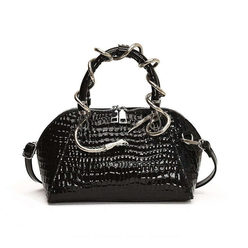 Beautifully Crafted Bag in a Classic Style