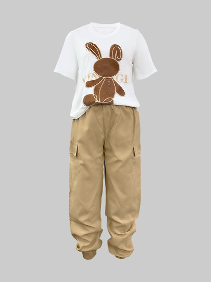 Elegantly Styled Pants for Everyday Wear
