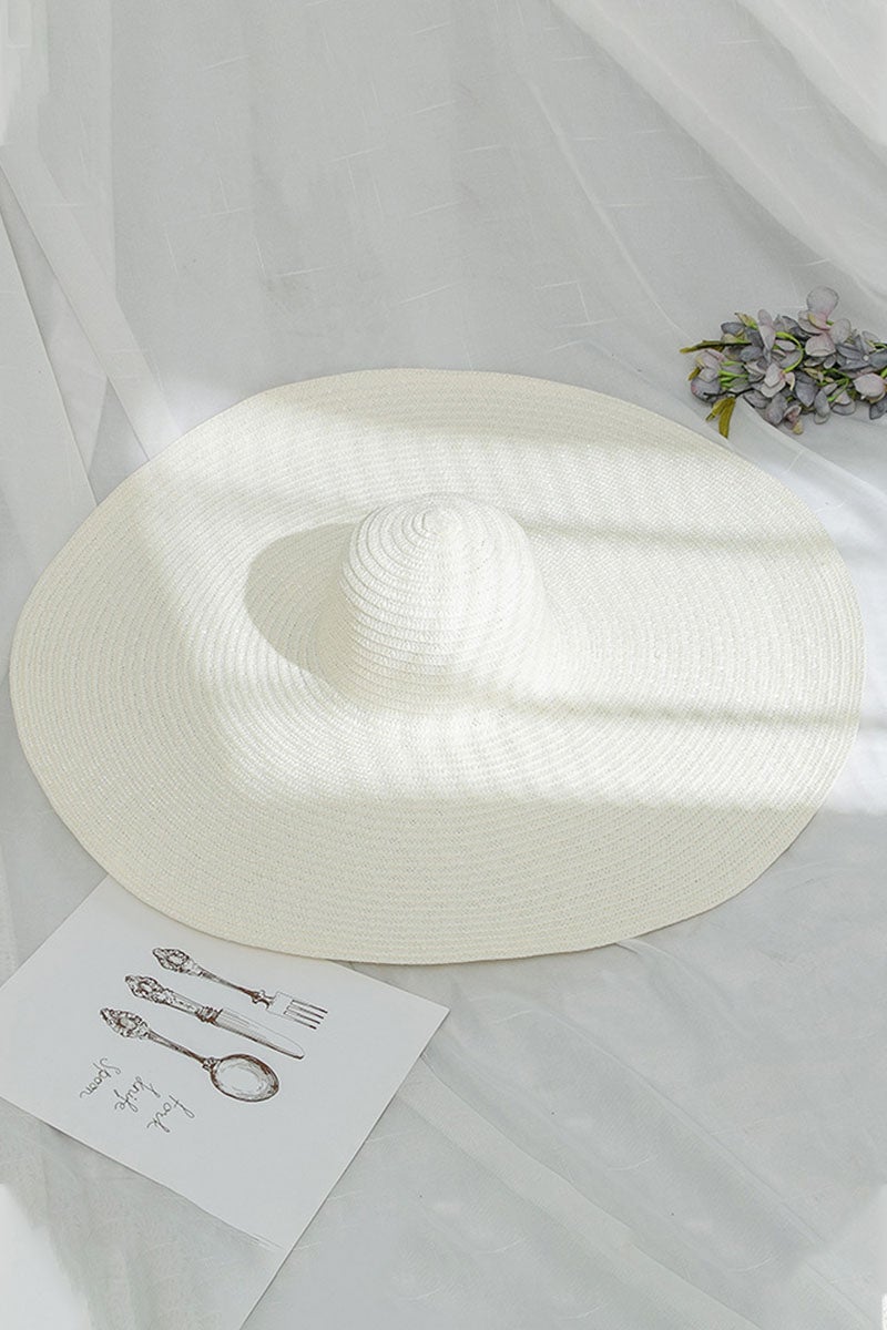 Effortlessly Elegant Garment with a Timeless Design
