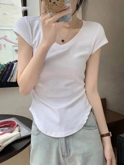 Effortlessly Elegant T-Shirt with a Timeless Design