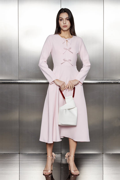 Classic Vintage & Enduringly Stylish Dress