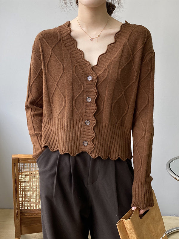 Well Tailored Cardigan with a Graceful Silhouette