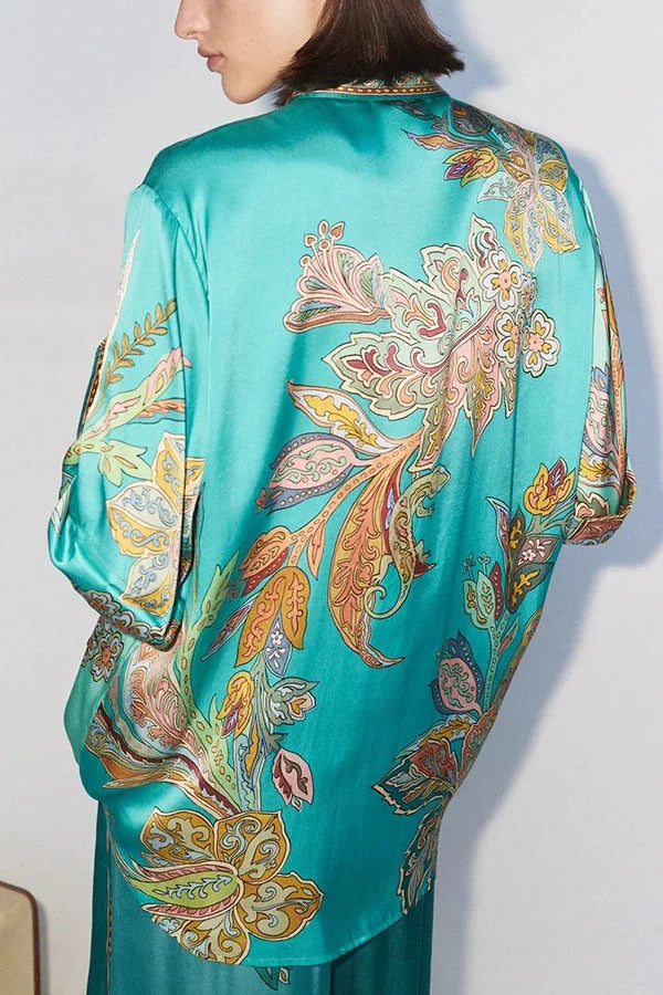 Beautifully Crafted Blouse in a Classic Style