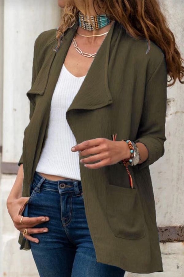 Sophisticated Garment with a Clean Classic Look