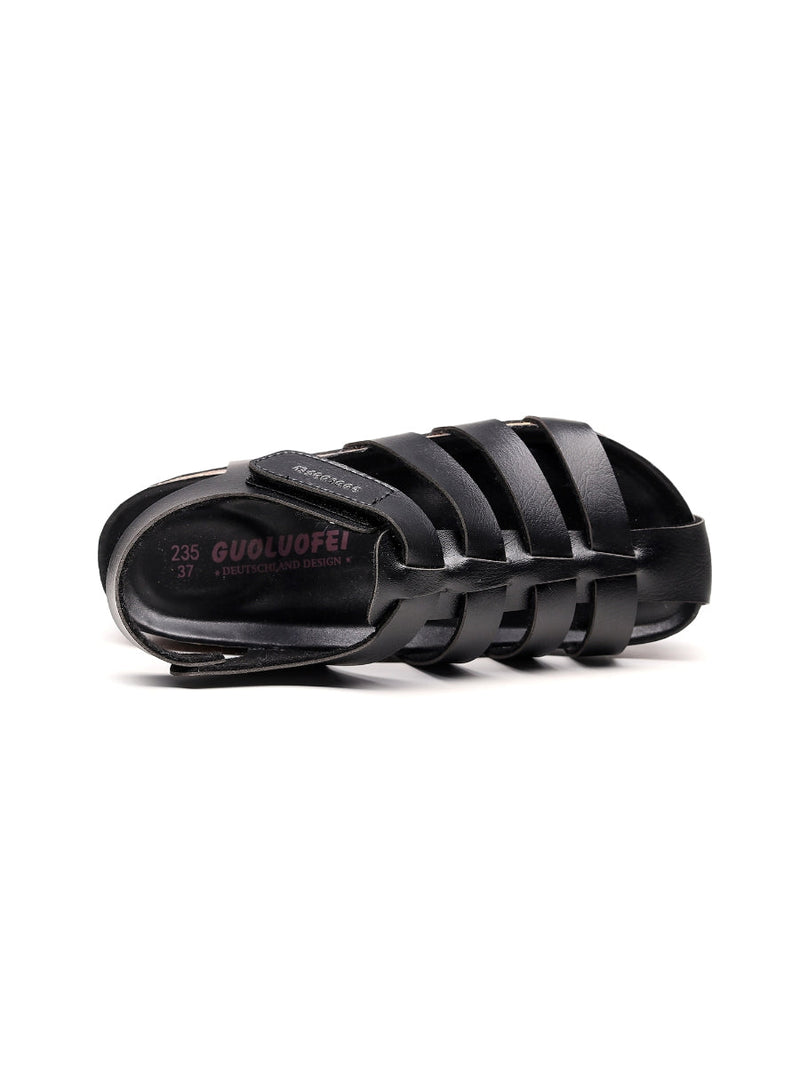 Well Tailored Sandals with a Graceful Silhouette