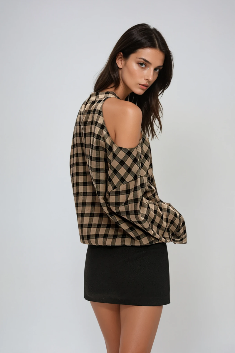 A Vintage Style Top with Delicate Timeless Details