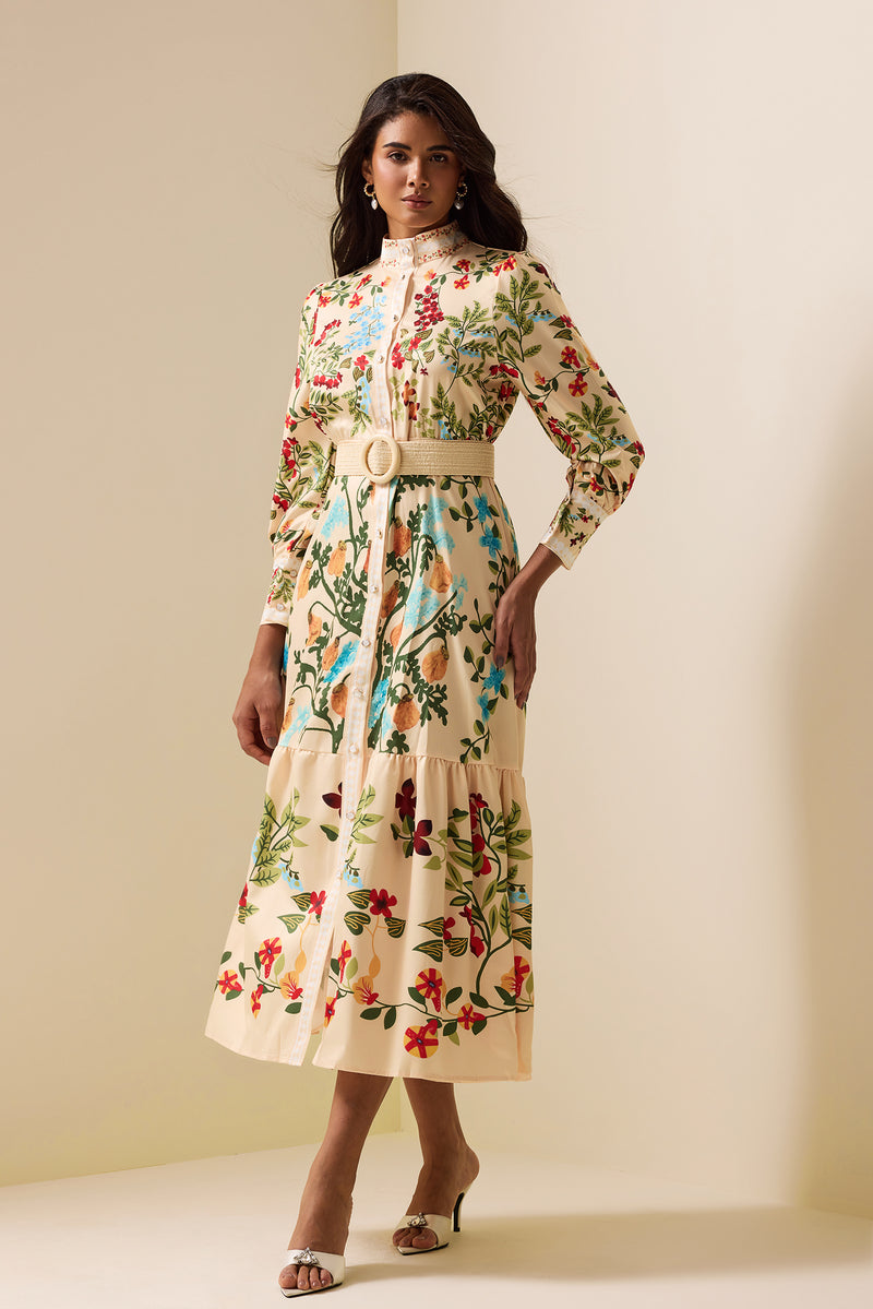 Well Tailored Dress with a Graceful Silhouette