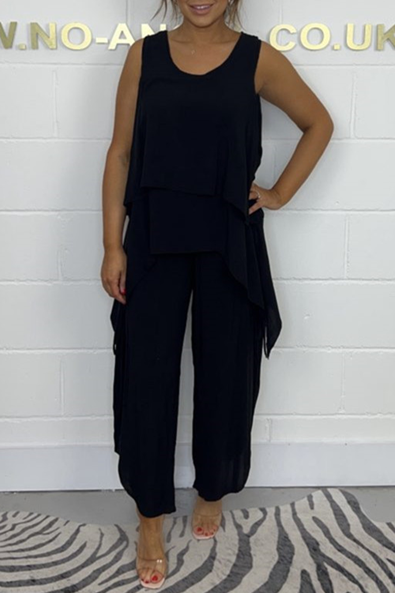 Classic Vintage Garment with a Flattering Fit