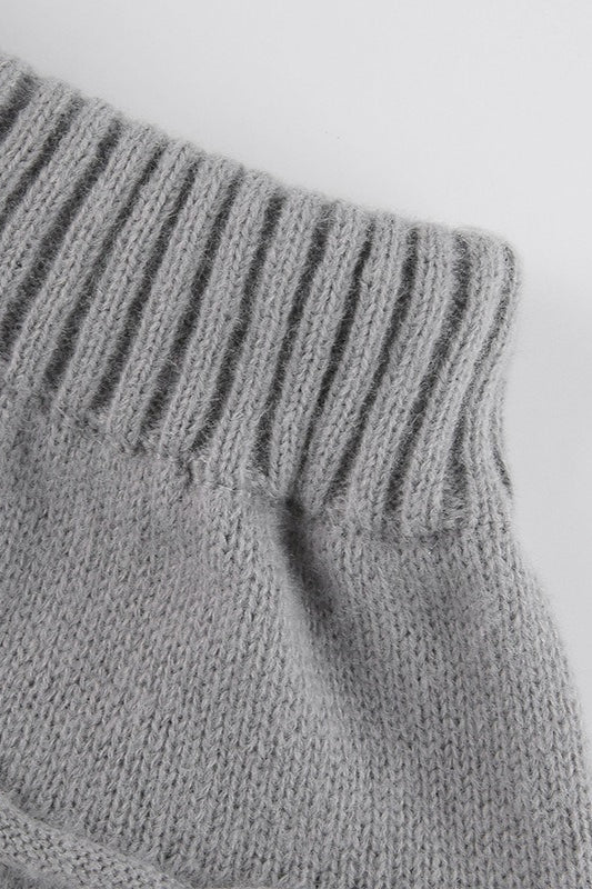 Effortlessly Elegant Garment with a Timeless Design