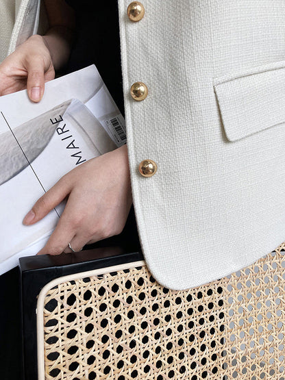Gracefully Styled Garment for Any Occasion