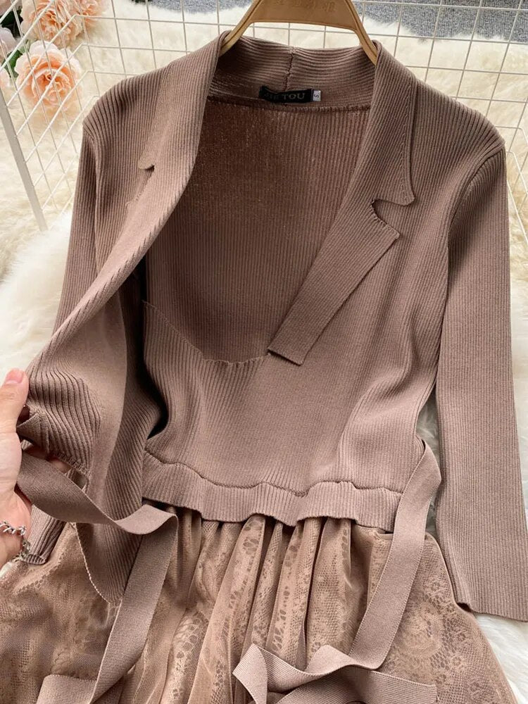 Well Tailored Dress with a Graceful Silhouette