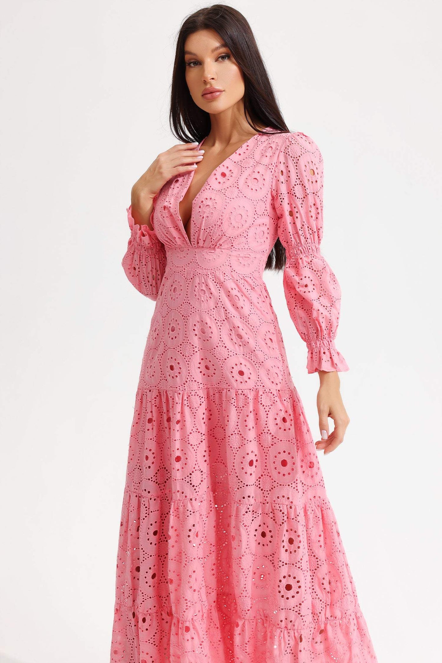 Beautifully Crafted Dress in a Classic Style