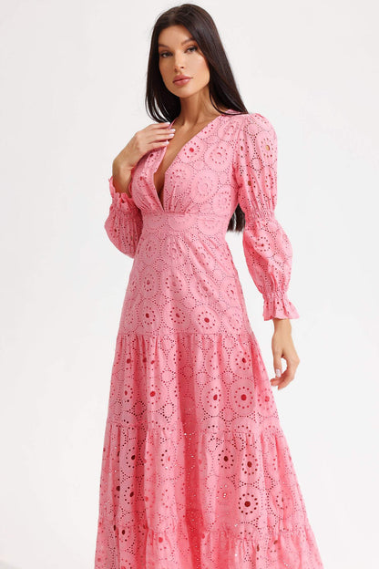 Beautifully Crafted Dress in a Classic Style