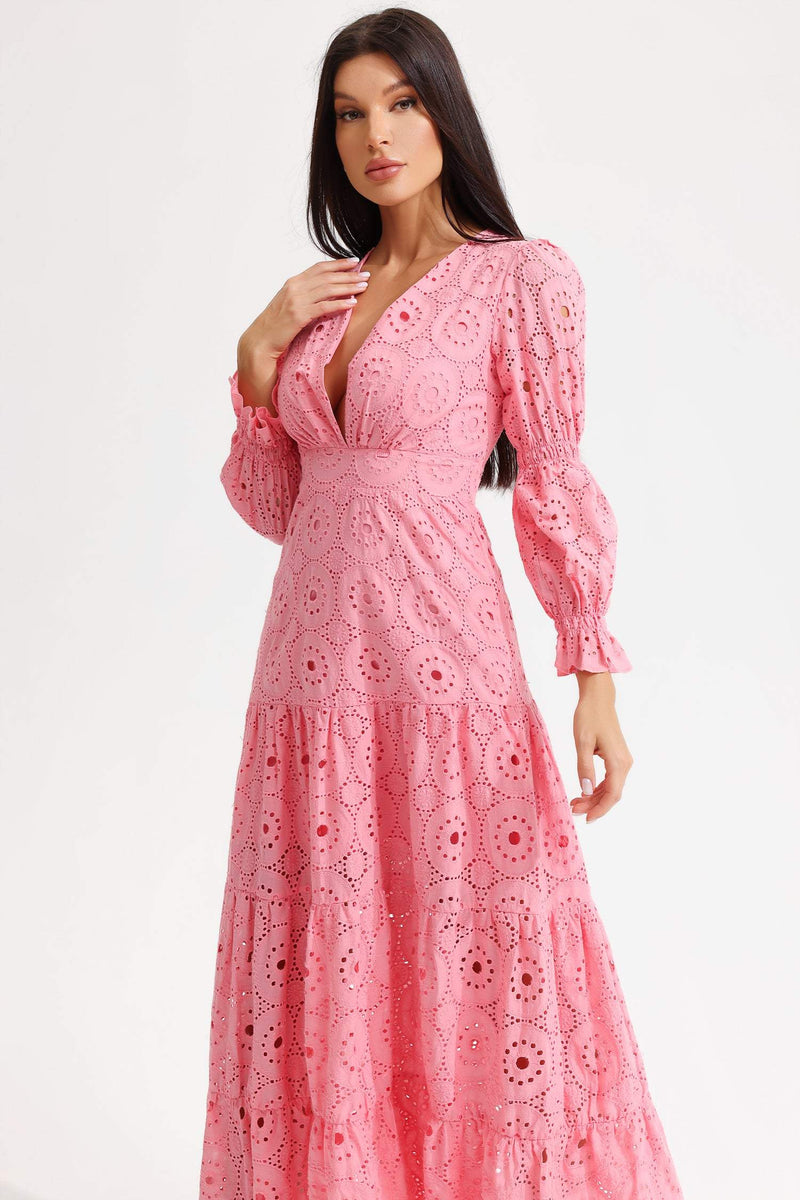 Beautifully Crafted Dress in a Classic Style