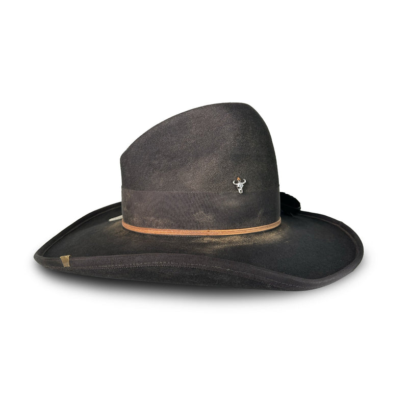 Gracefully Styled Garment for Any Occasion