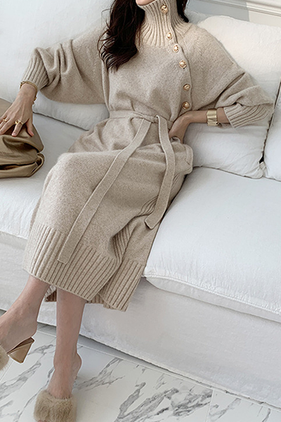 Well Tailored Dress with a Graceful Silhouette