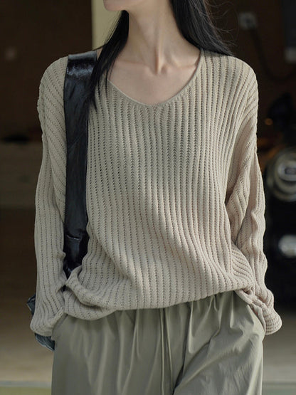 Effortlessly Elegant Sweater with a Timeless Design