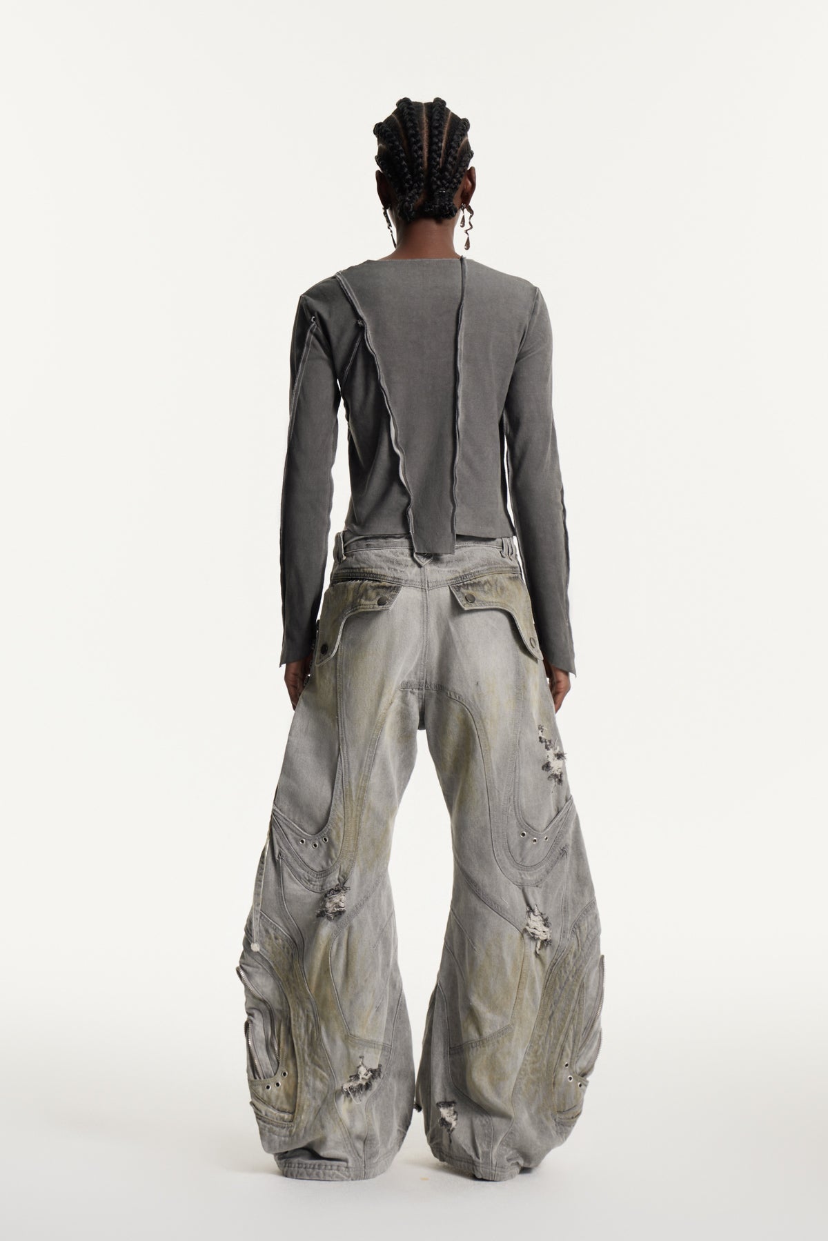 Effortlessly Elegant Garment with a Timeless Design