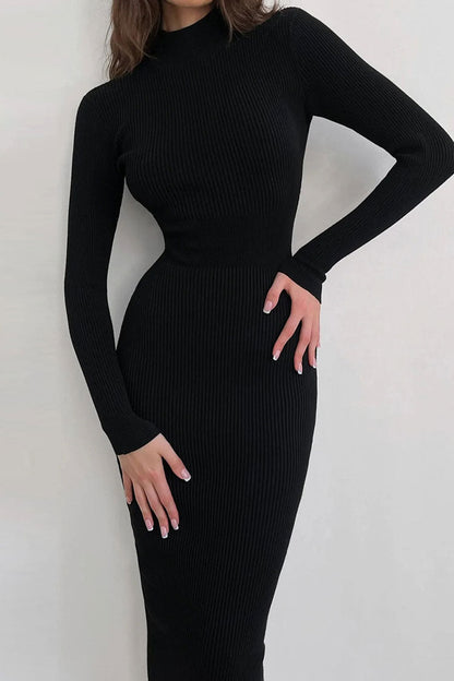 Classic Vintage Sweater with a Flattering Fit