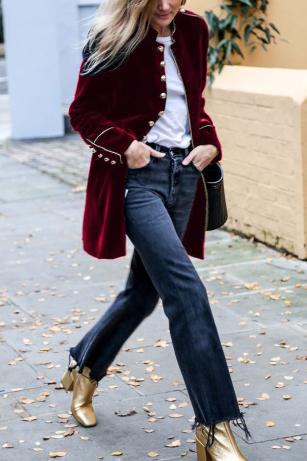Elegantly Styled Coat for Everyday Wear