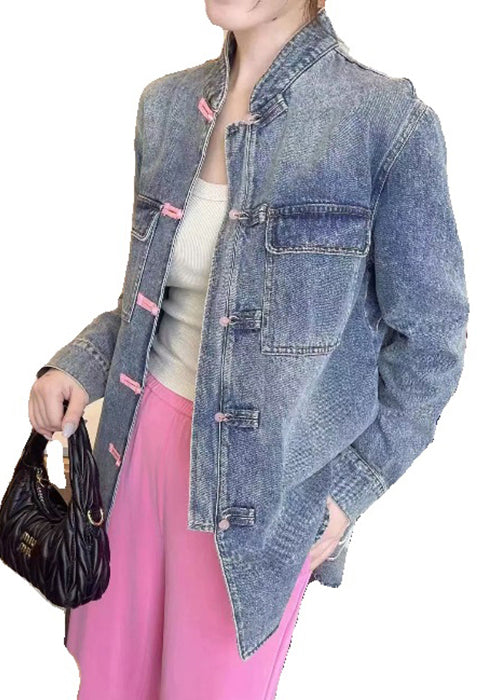 Beautifully Finished Coat in a Timeless Design