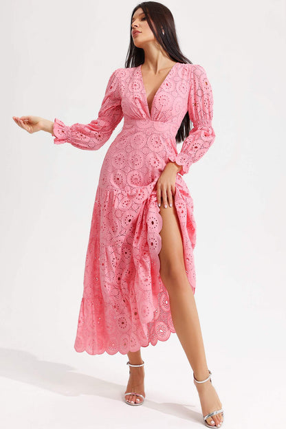 Beautifully Crafted Dress in a Classic Style
