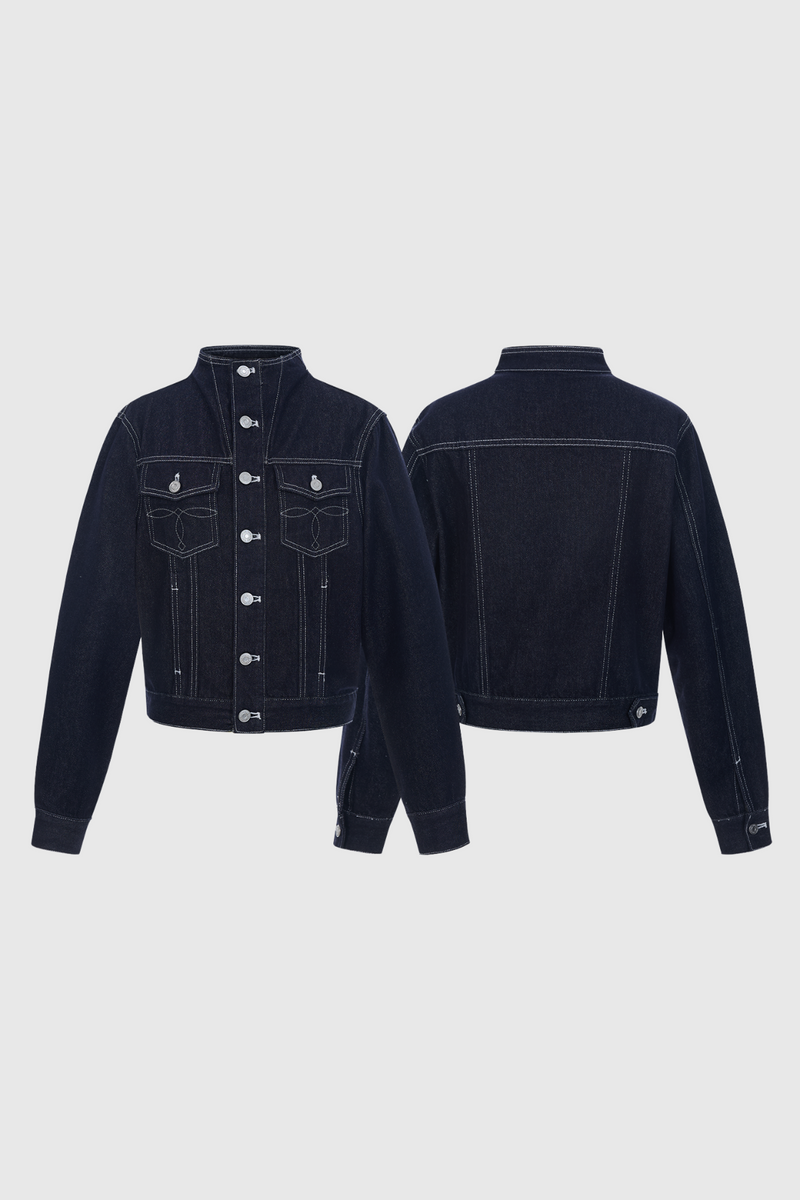 Effortlessly Elegant Jacket with a Timeless Design