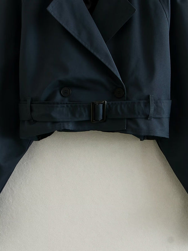 Elegantly Styled Jacket for Everyday Wear