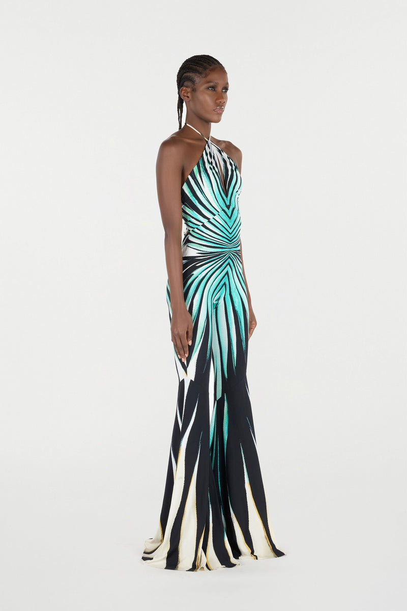 Beautifully Finished Garment in a Timeless Design