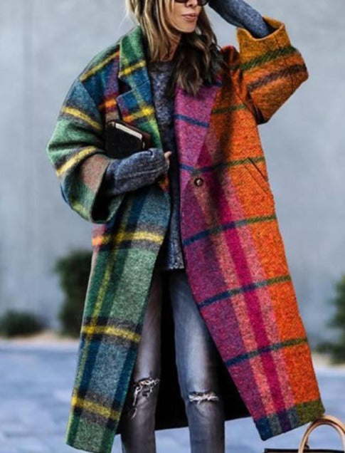 Well Tailored Coat with a Graceful Silhouette