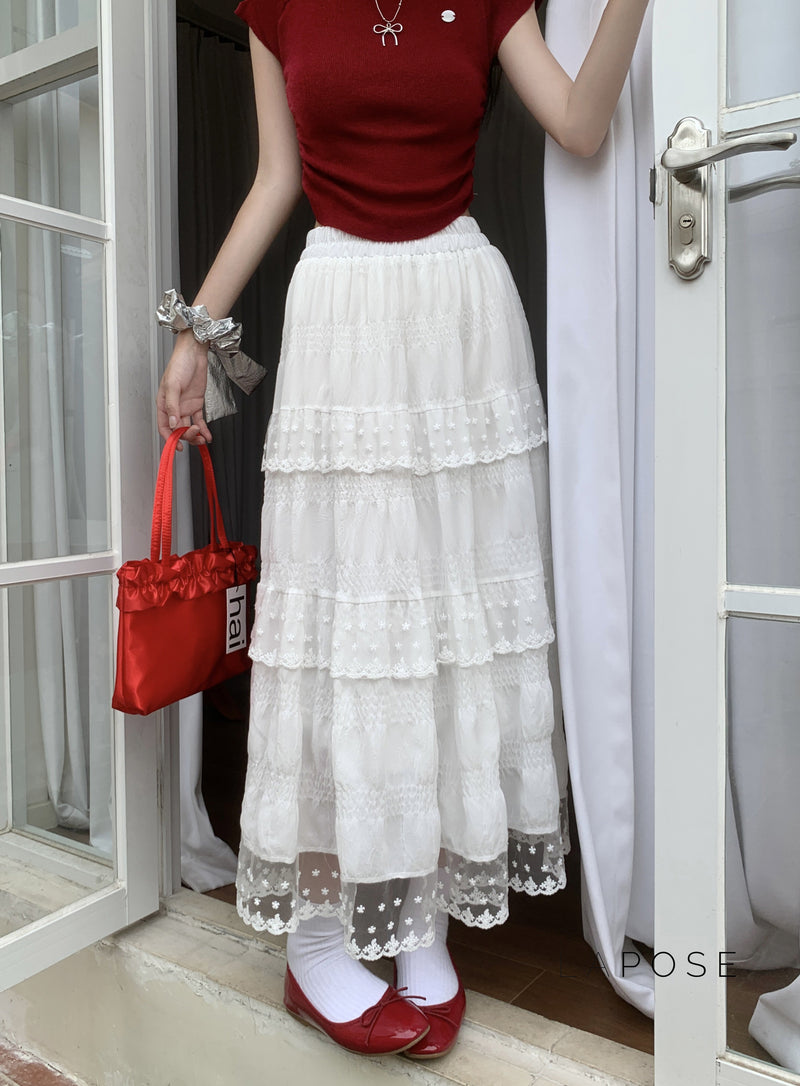 Effortlessly Elegant Garment with a Timeless Design