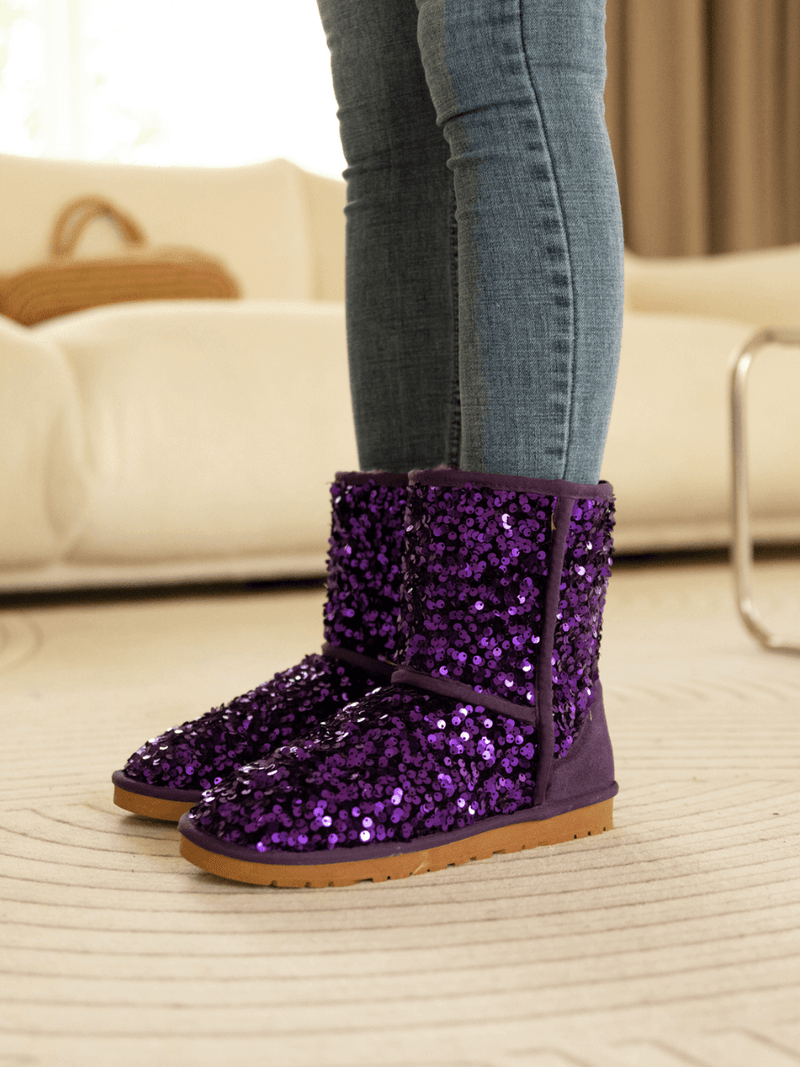 Well Tailored Boots with a Graceful Silhouette