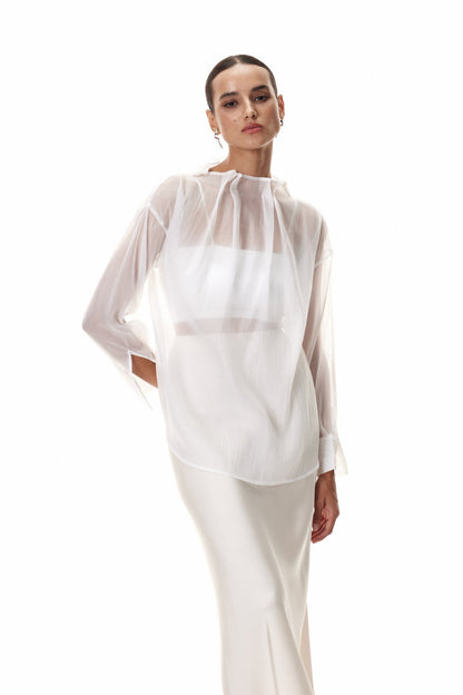 Polished Top with an Effortless Classic Look