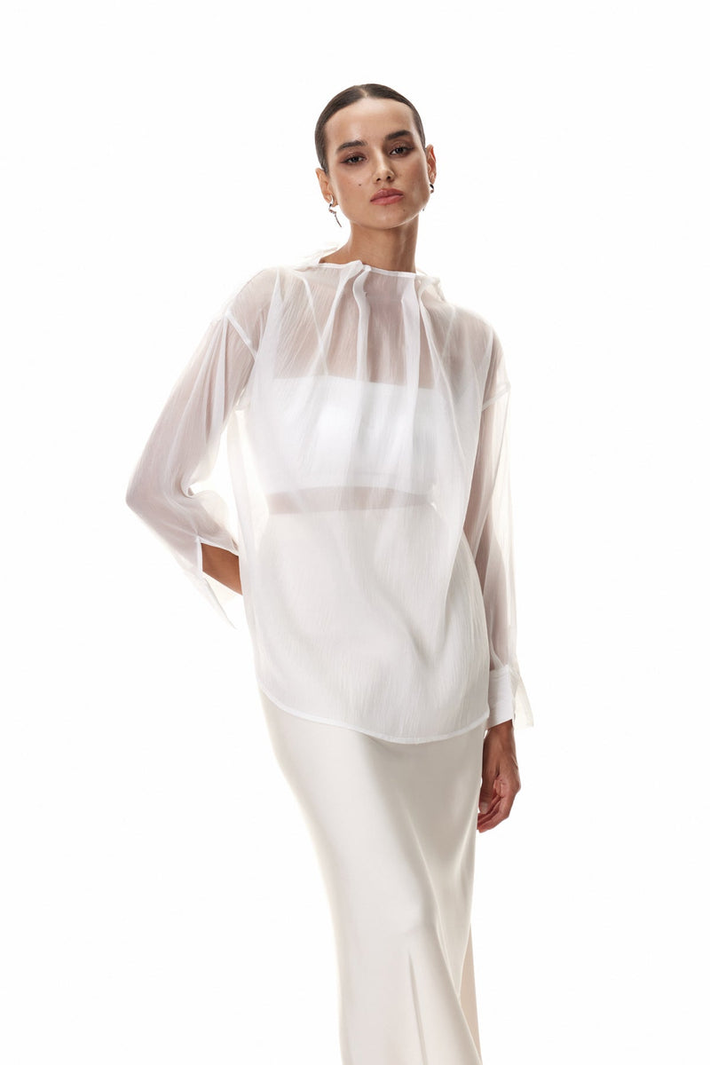 Polished Top with an Effortless Classic Look