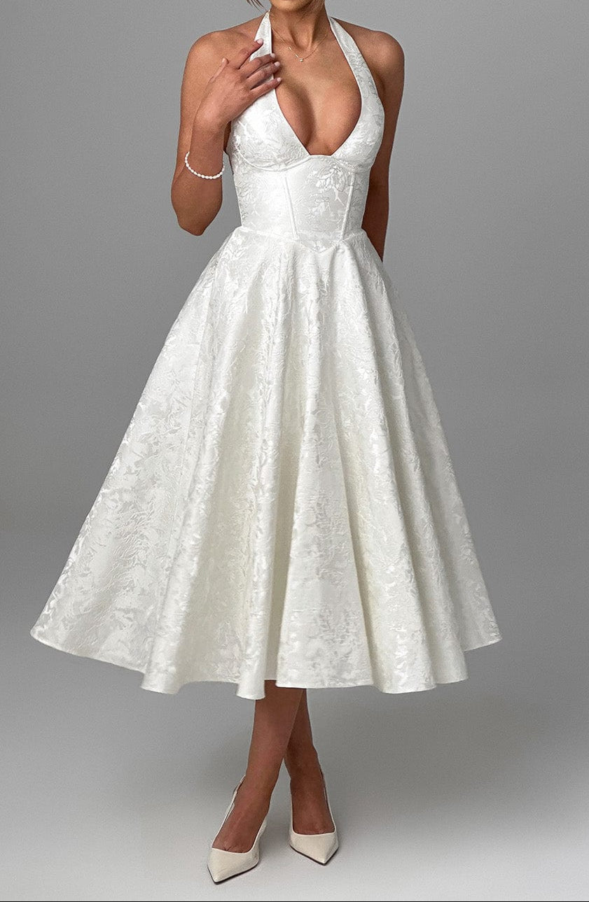 Polished Dress with an Effortless Classic Look