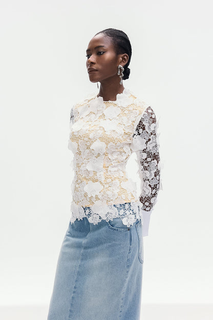 Well Tailored Top with a Graceful Silhouette