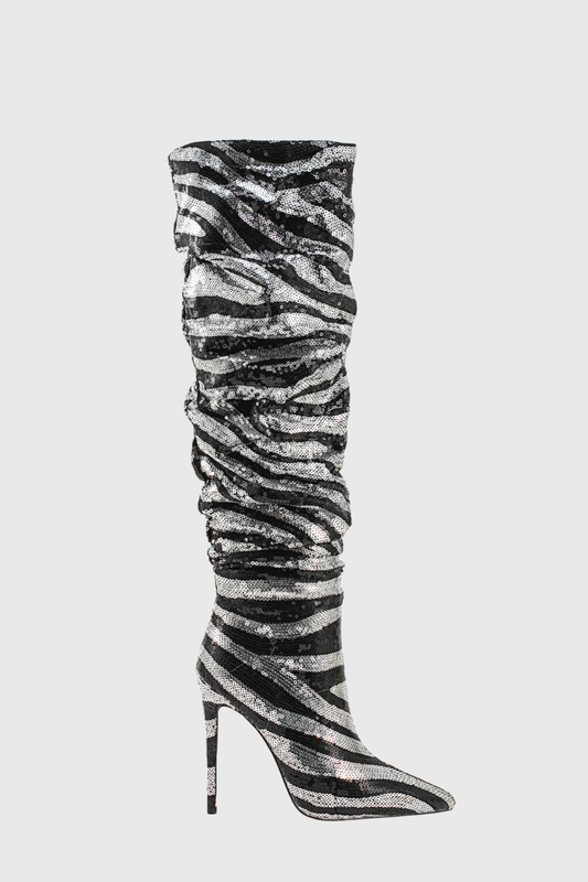 Classic Vintage Boots with a Flattering Fit