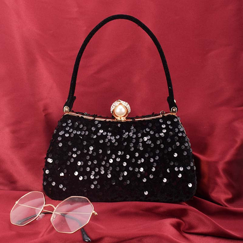 Beautifully Finished Bag in a Timeless Design