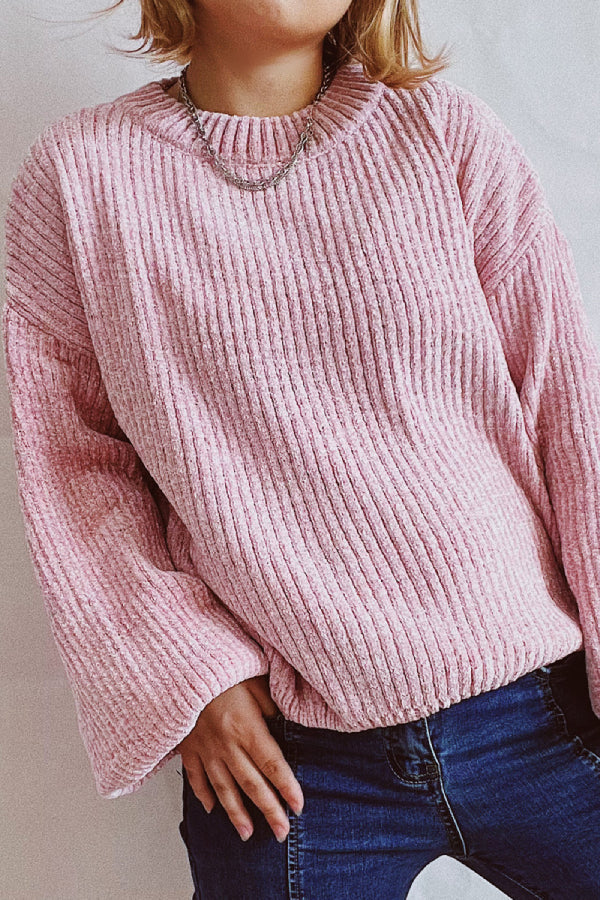 Effortlessly Elegant Sweater with a Timeless Design